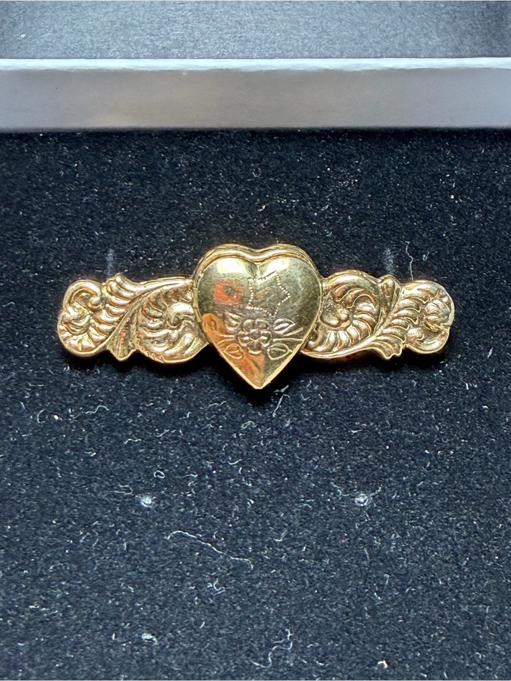 Vintage 1980s 1928 Jewelry Co Gold Heart Locket Bar Brooch Pin